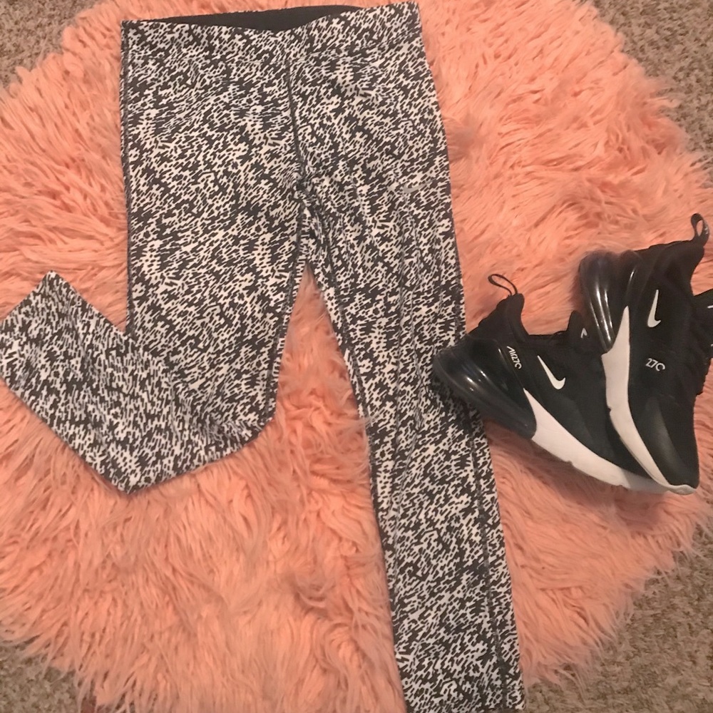 Nike cropped leggings